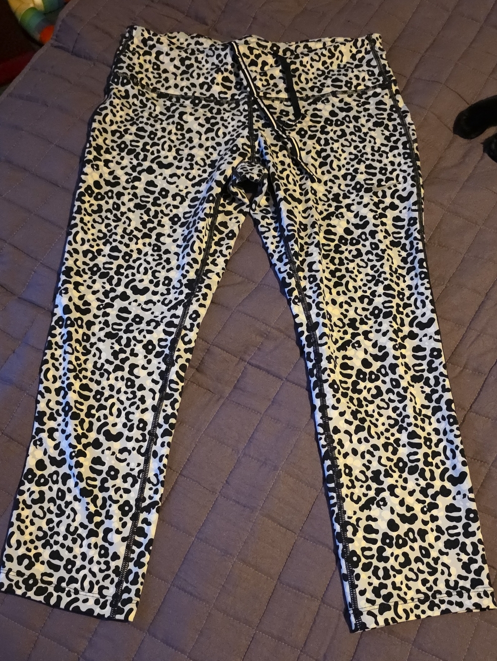 Nike Black & Cream Leopard Print Cropped Leggings